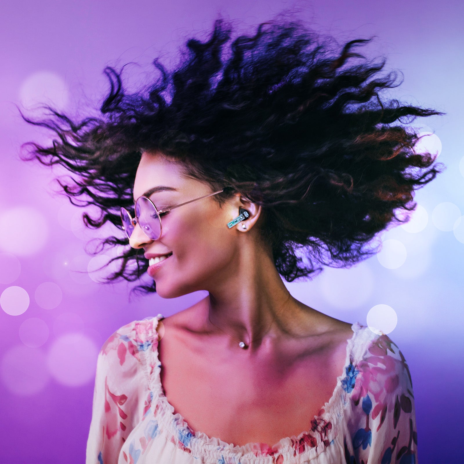 TWS Icy - auriculares equipados con tecnología True Wireless Stereo y con un diseño transparente