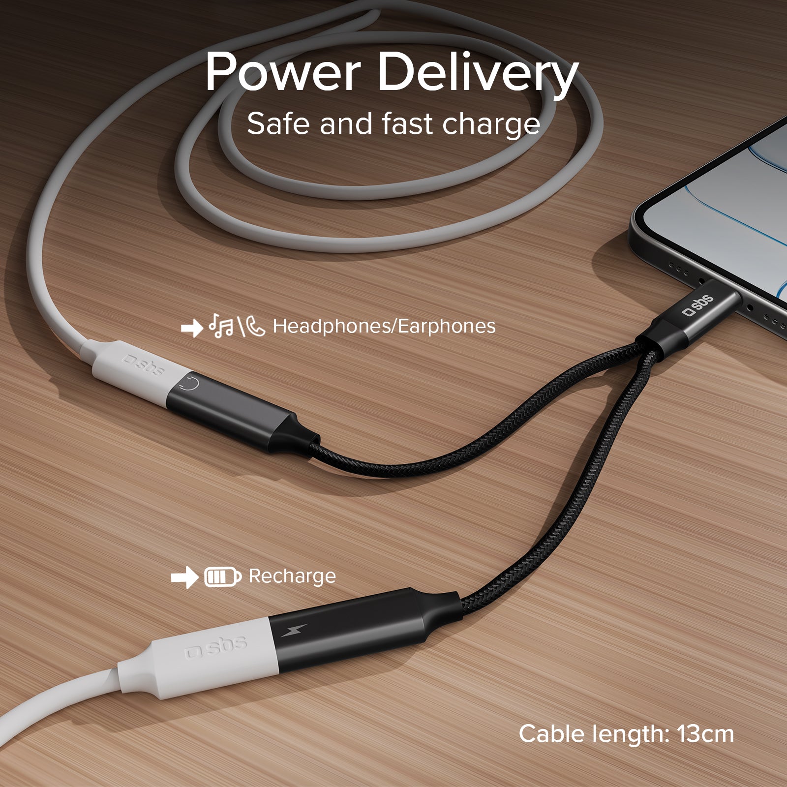 Adattatore USB-C audio e ricarica simultanea