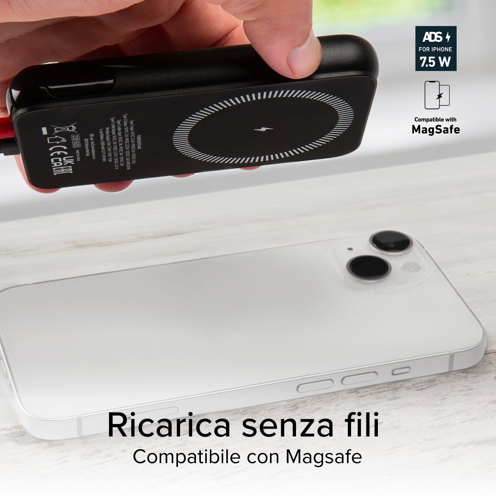 Powerbank da 5000 mAh con cavetto integrato USB-C compatibile ricarica MagSafe