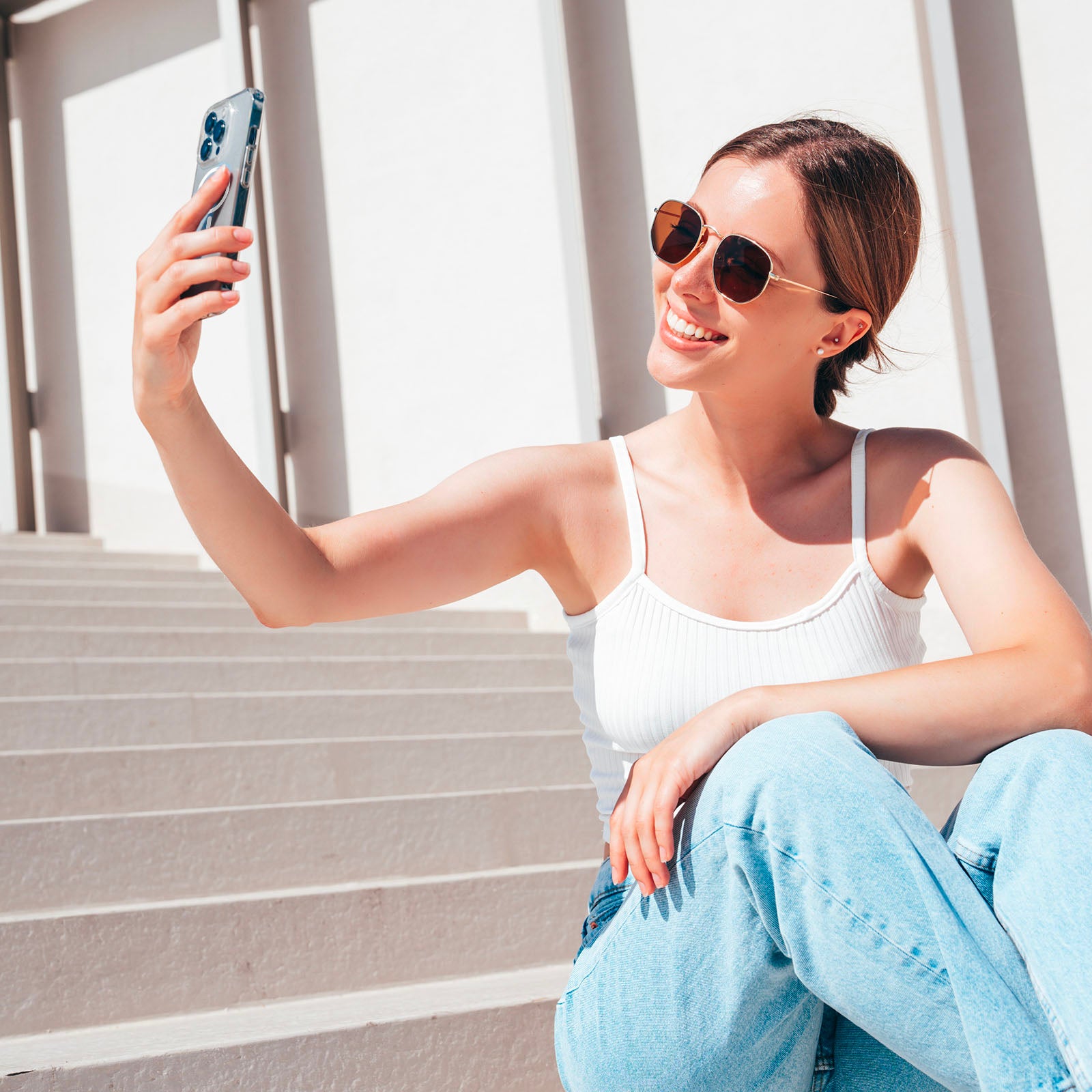 Extrem widerstandsfähiges Cover für iPhone 16 Pro Max mit D3O-Technologie