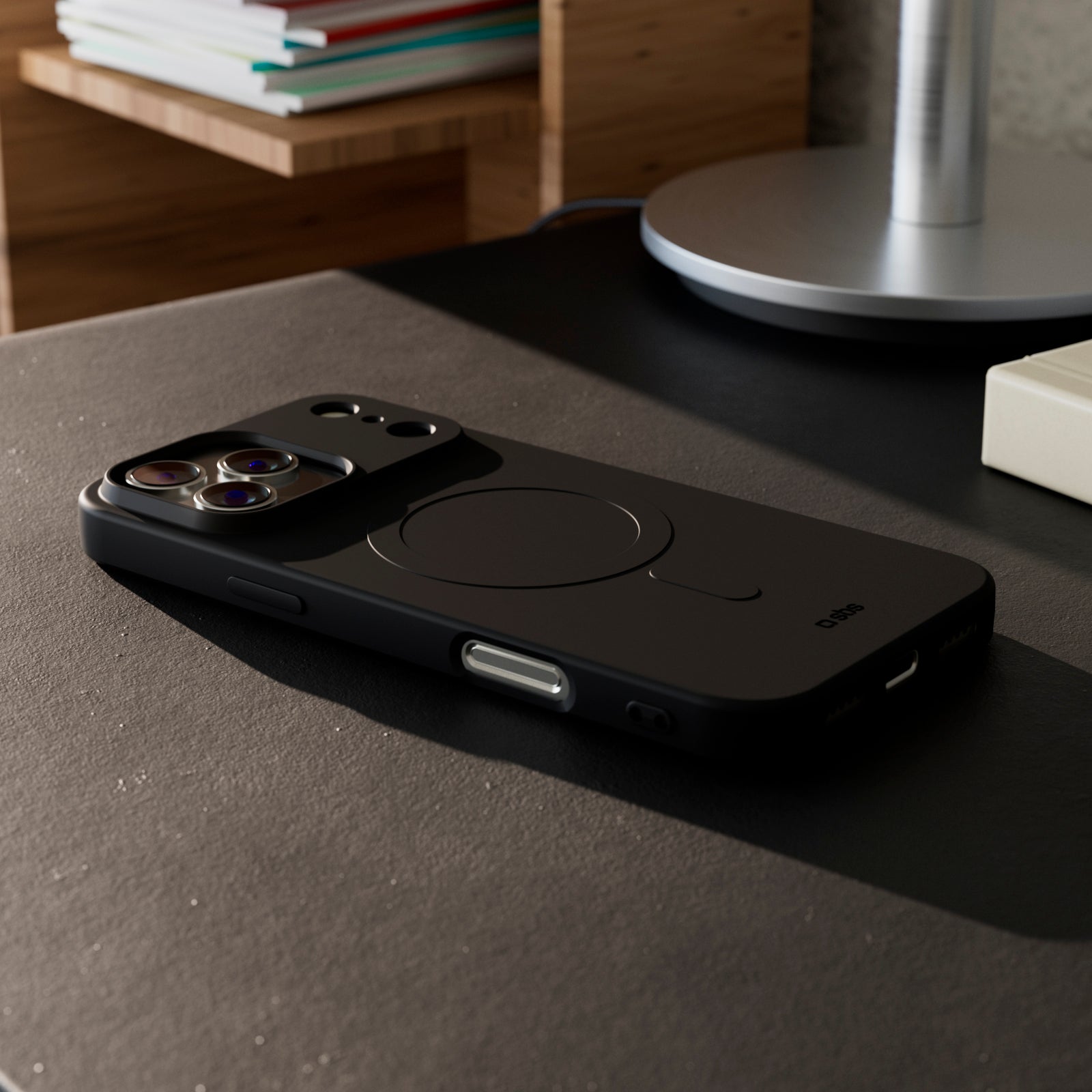 Instinct Mag - Funda compatible con la carga MagSafe para iPhone 17 Pro Max