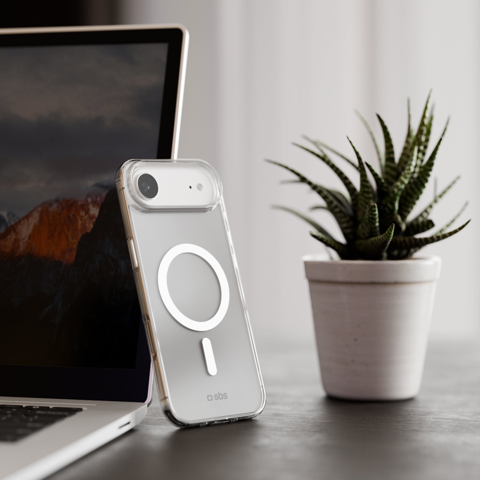 Cover trasparente rigida compatibile con ricarica MagSafe per iPhone Air