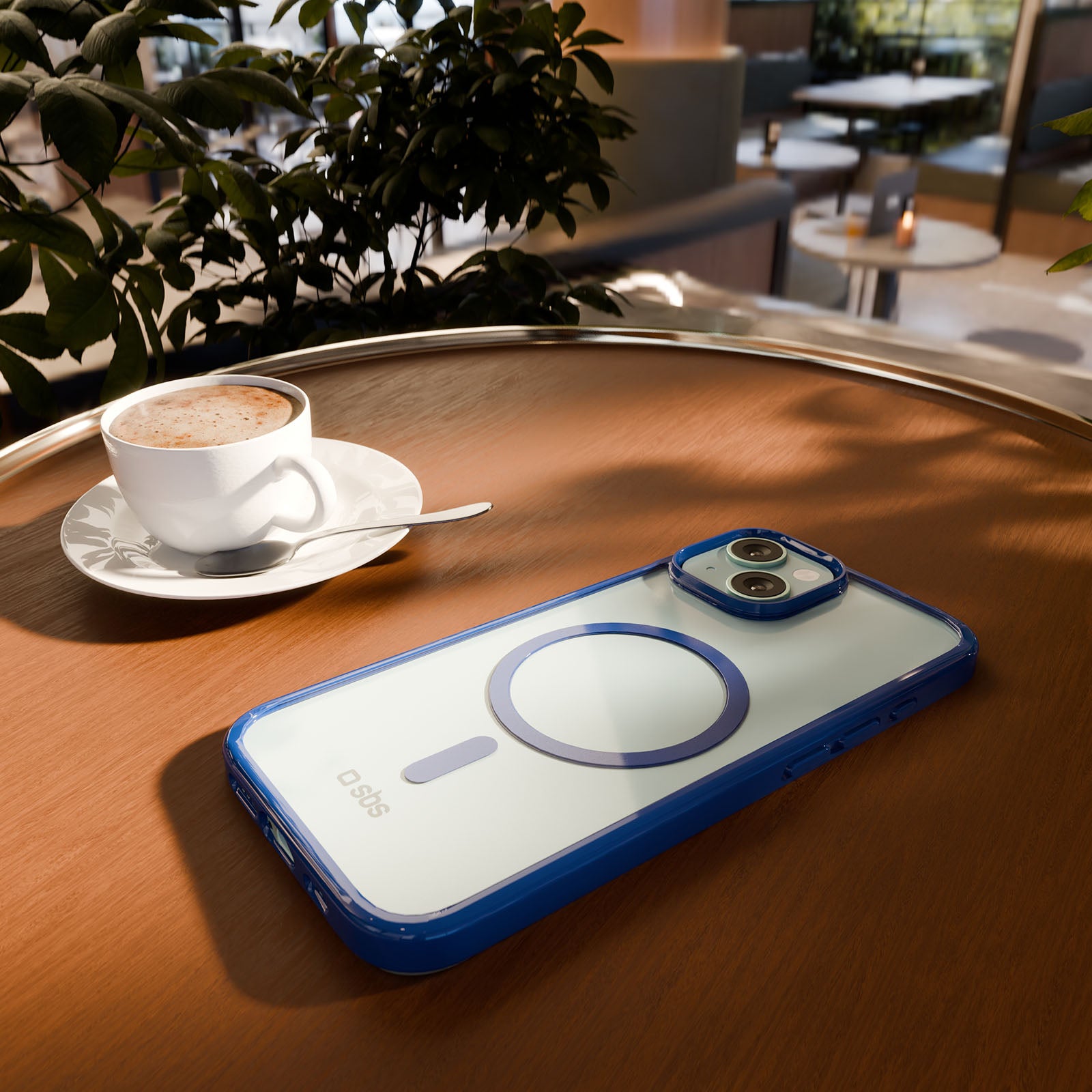 Cover for iPhone 15 with coloured edges compatible with MagSafe charging