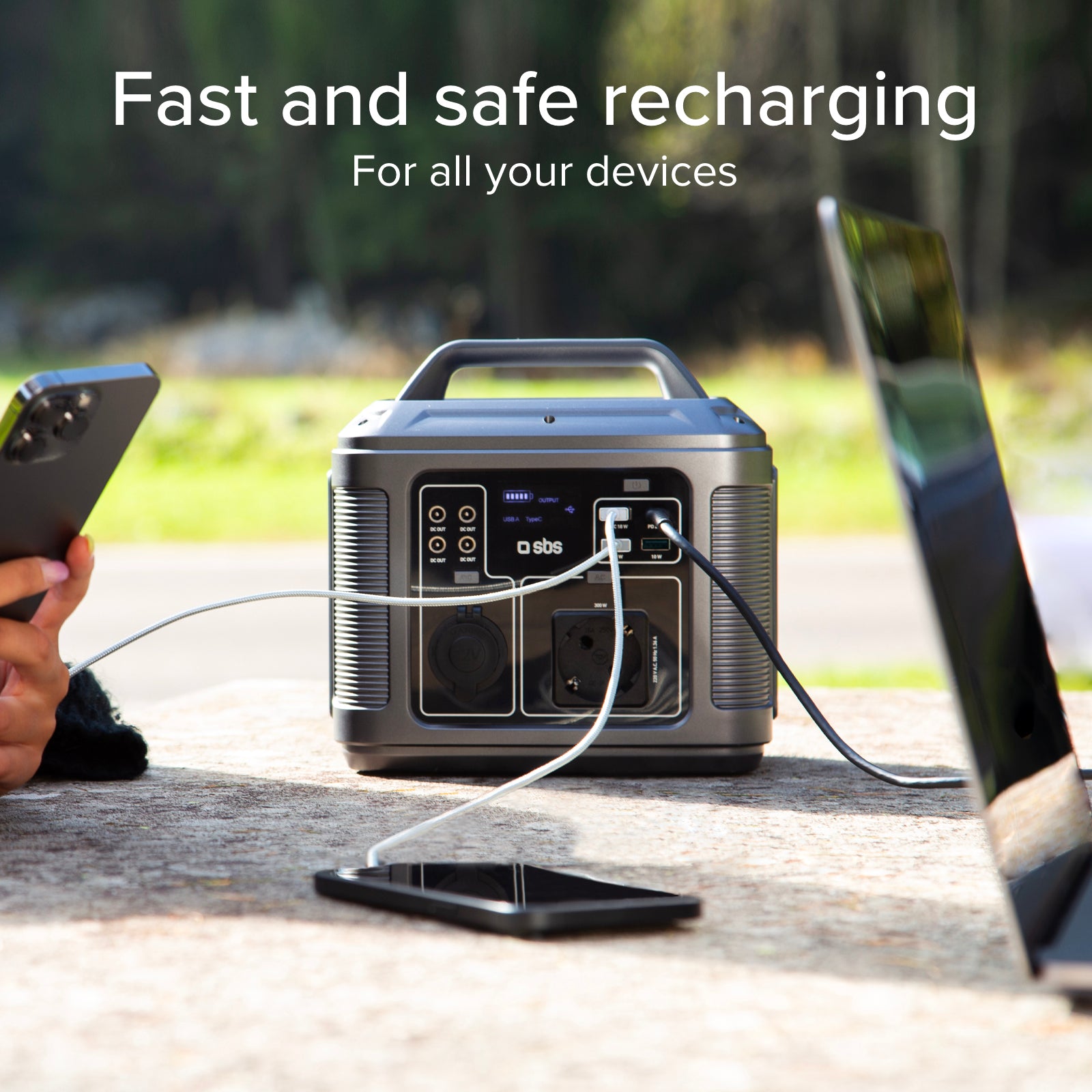 Station de recharge portable 64 000 mAh à 300 Watts de puissance