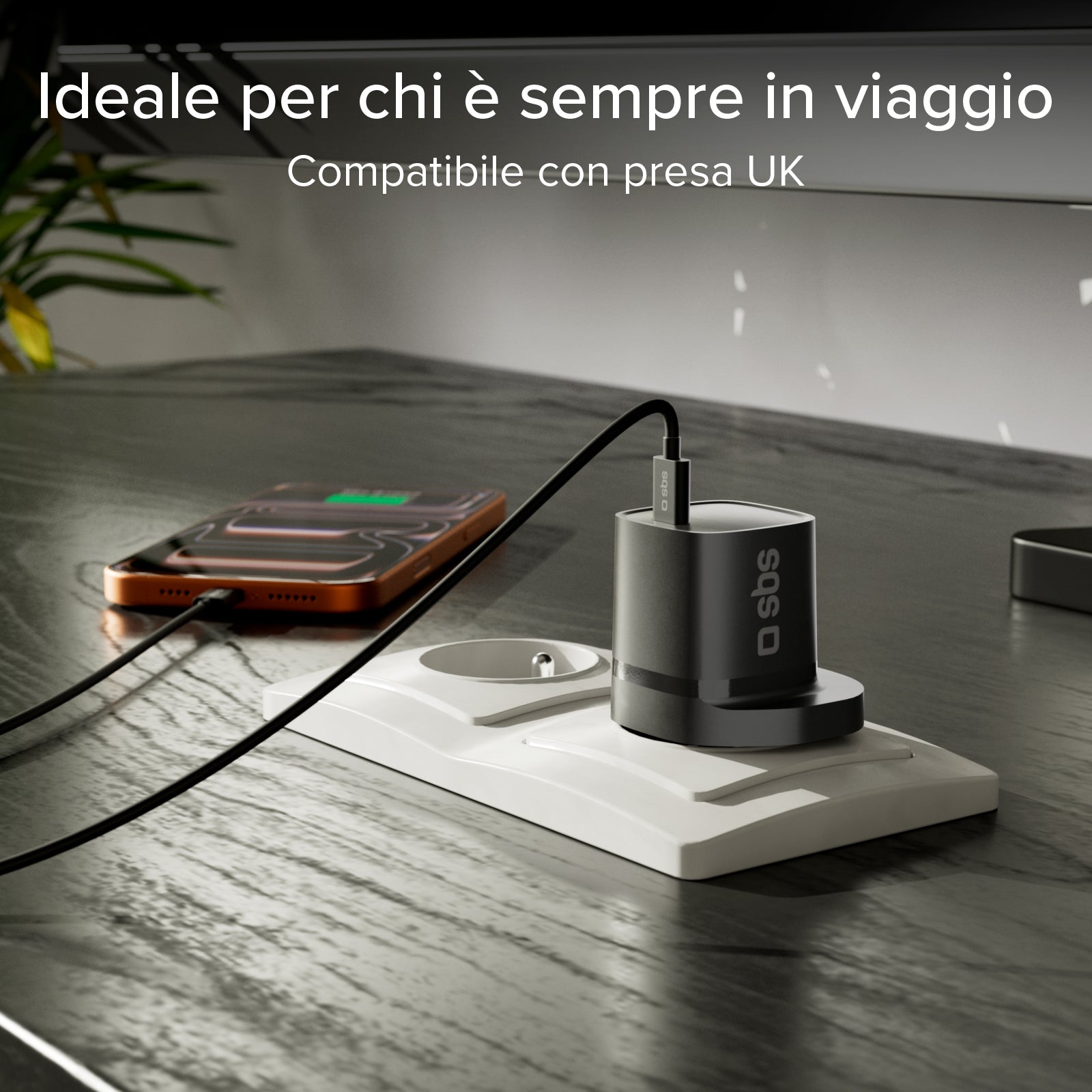 Cargador con puerto USB-C, 30W de potencia y enchufe del Reino Unido