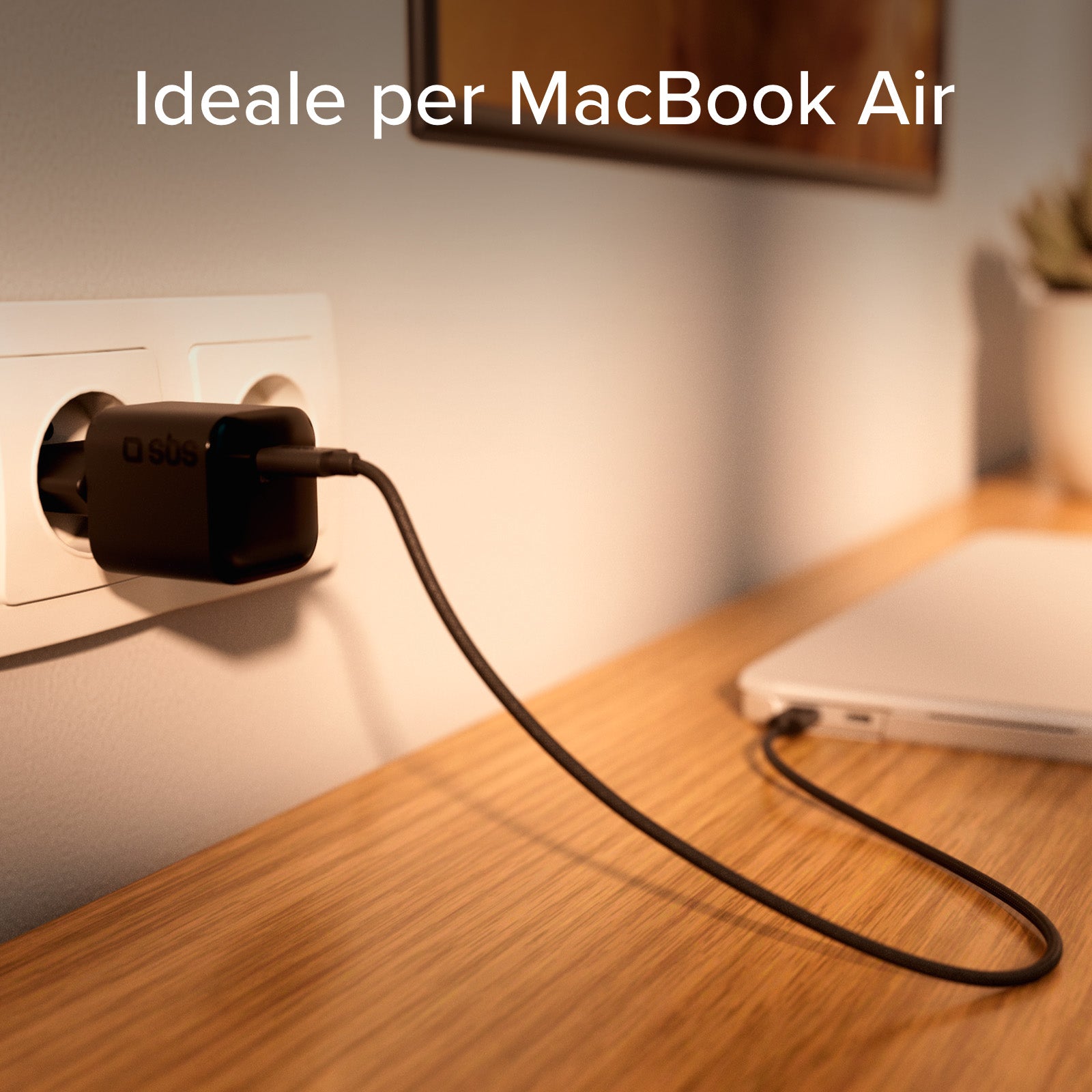 Caricabatterie da parete USB-C 30W compatto con Power Delivery 3.0 e PPS