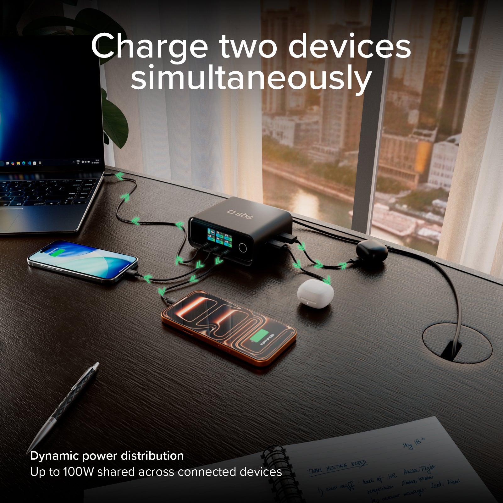 Stazione di ricarica da scrivania 100W Power Delivery con Smart Color Display, 3 porte USB-C e 2 USB-A, ideale per laptop
