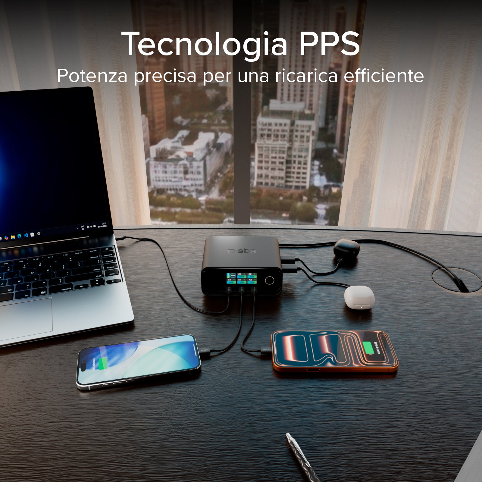 Stazione di ricarica da scrivania 100W Power Delivery con Smart Color Display, 3 porte USB-C e 2 USB-A, ideale per laptop