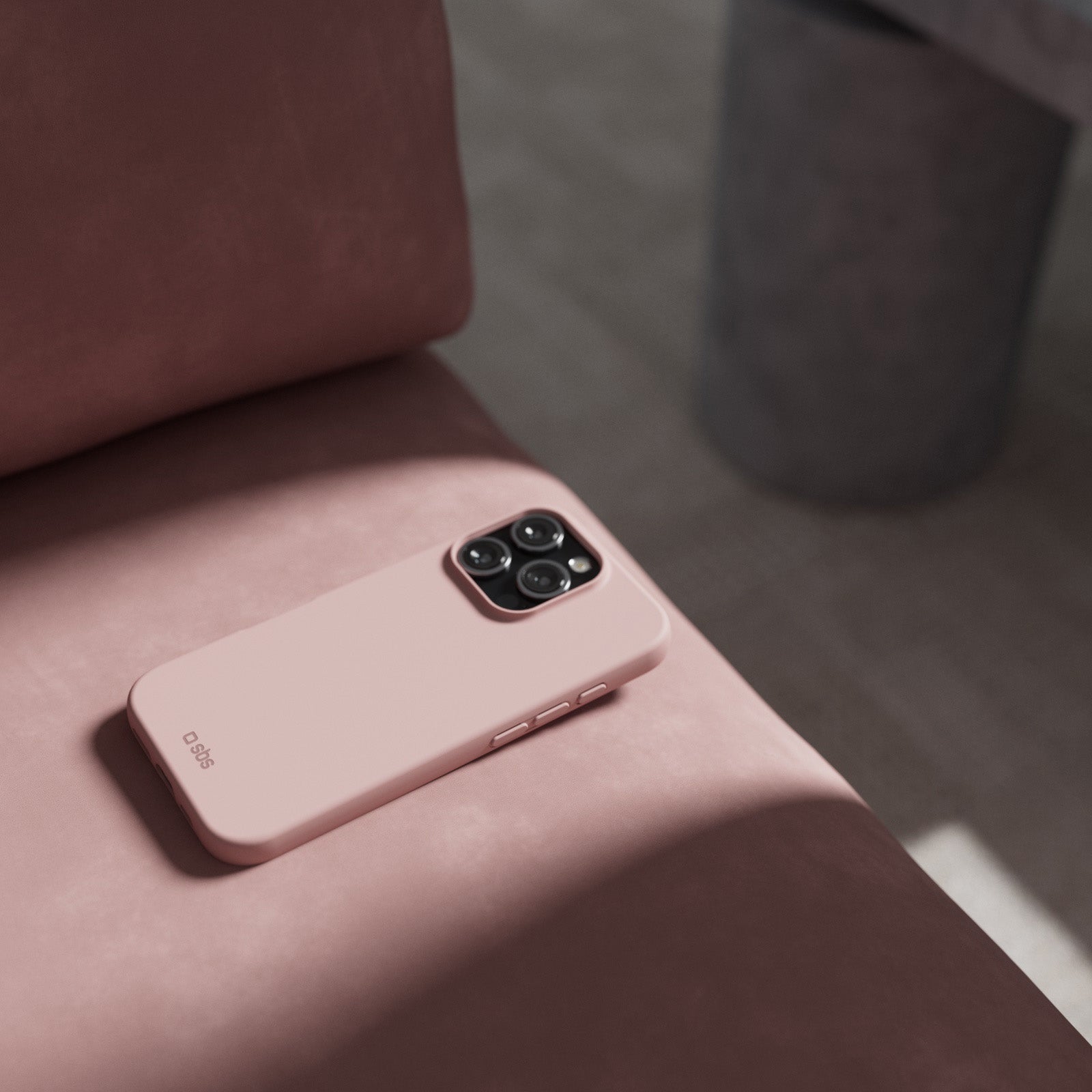 Instinct cover for iPhone 16 Pro
