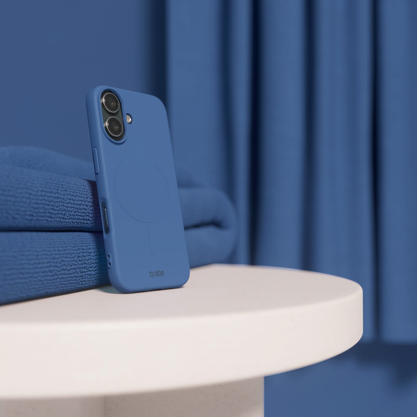 Instinct Mag - cover per iPhone 16 Plus morbida e compatibile con MagSafe