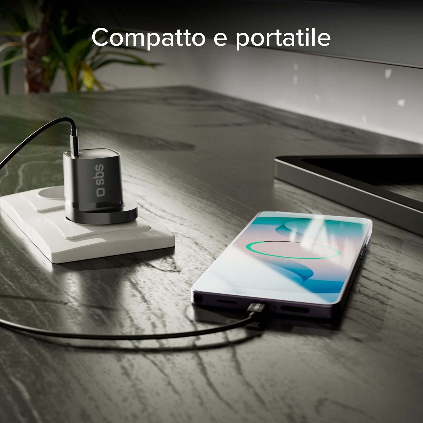 Cargador con puerto USB-C, 30W de potencia y enchufe del Reino Unido