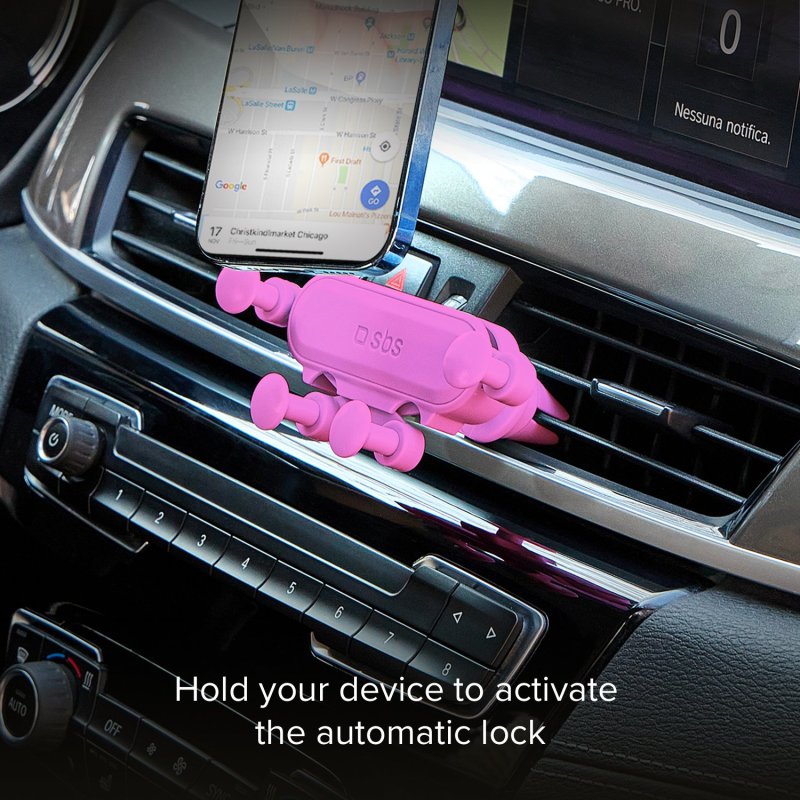 Car phone mount with automatic gravity closure