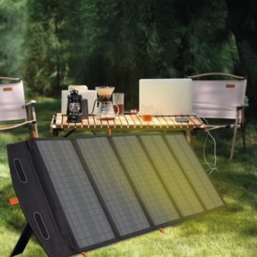Foldable 100-watt solar panel